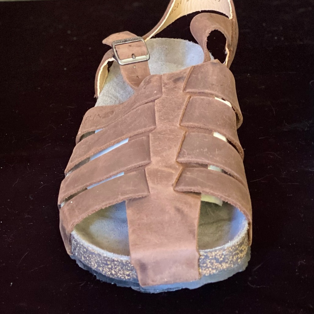 HALFINGER SANDALS NWB